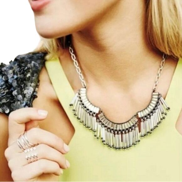 Vtg Stella & Dot Twilight Fringe Necklace old money feminine green Workwear Boho - Picture 5 of 14